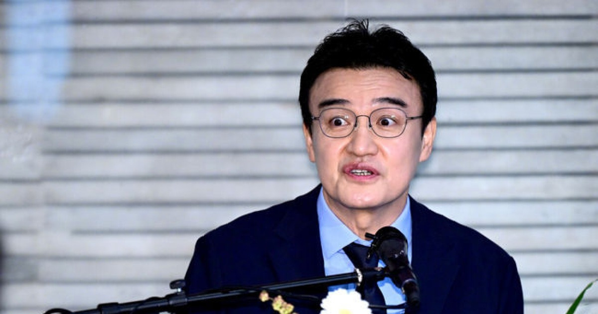 박중훈 "'혈액암 투병' 안성기, 건강 안 좋아..가족 통해서만 연락 가능" [Oh!쎈 현장]