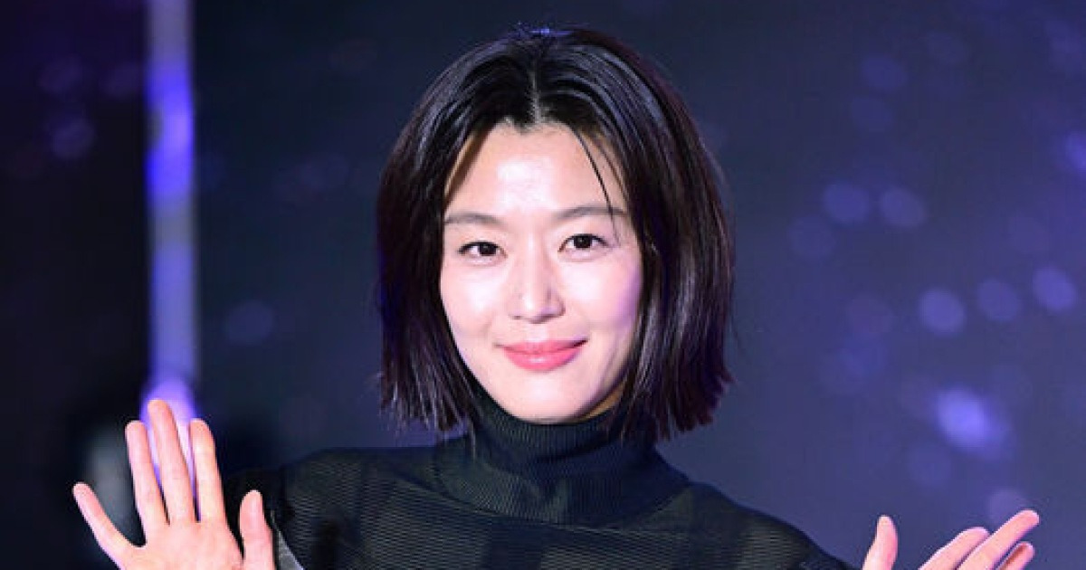 전지현, 이병헌 ‘코리언즈’ 합류 불발..“검토 작품 중 하나, 최종 미진행” [공식입장]