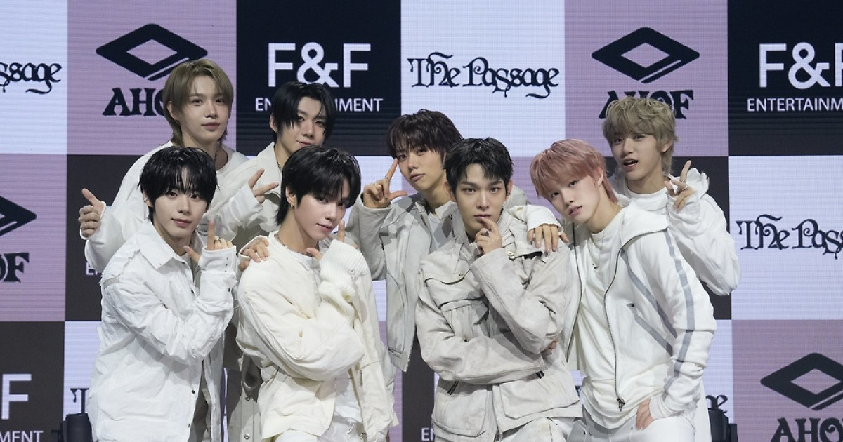 ‘올해의 신예’ 아홉, 4개월 만의 귀환… ‘The Passage’로 성장 증명