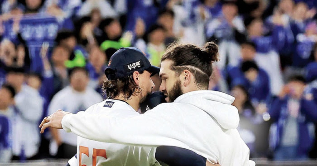 출국 앞둔 와이스와 식사도 했다지만…이대로 가면 도로 한화?