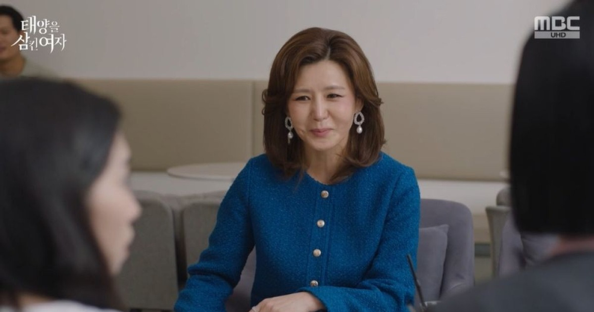 이칸희, 유전자 검사 조작된 것도 모르고…윤아정 모녀에 '애틋' ('태양을 삼킨') [종합]