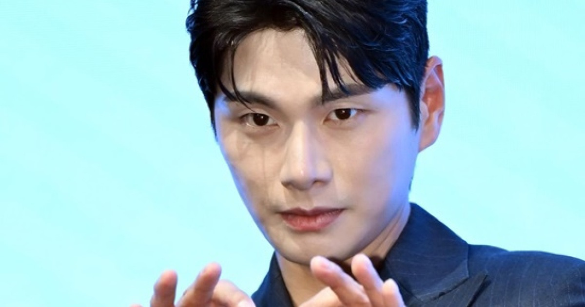 '사생활 논란 피해' 이이경, 합의·금전 보상설 일축…