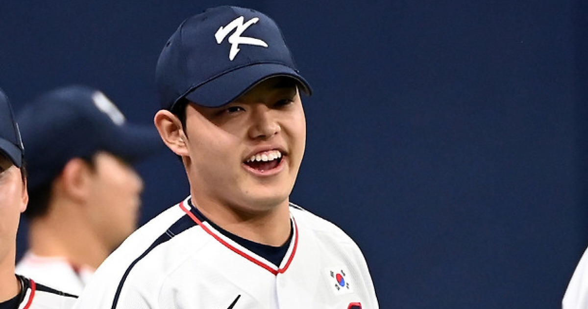 문동주는 왜 KS 5차전 1이닝밖에 던지지 못했을까, 직접 밝힌 이유 "어깨 불편함이..." [고척 현장]