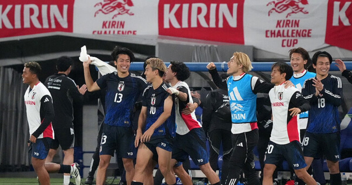 FIFA 랭킹 ‘6위’ 브라질 무너뜨린 일본 향한 충격 예측…”북중미 월드컵 4강 가능성도 있어”