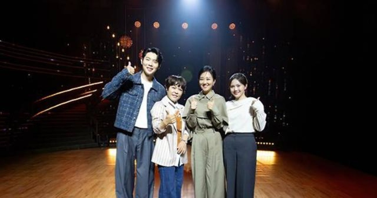 무해하고 따뜻한 예능… '언포게터블 듀엣', 모두를 위한 위로의 노래 [종합]