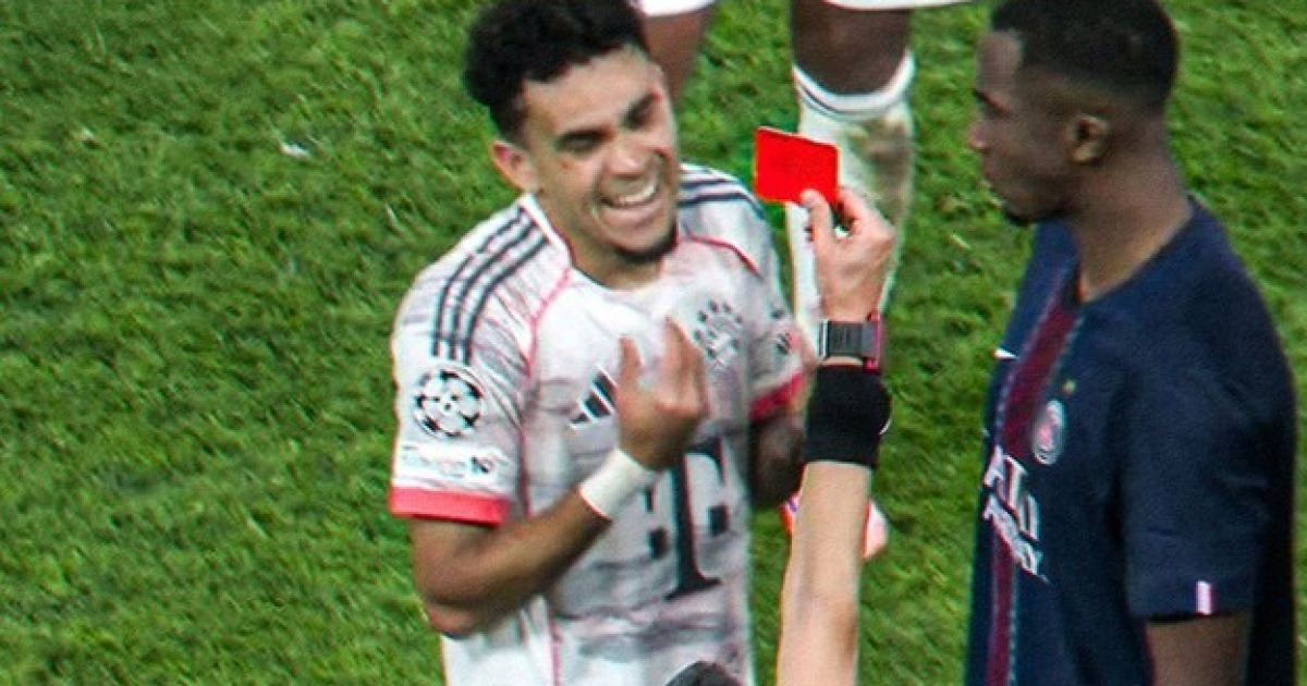 살인태클로 상대 발목 작살내놓고 퇴장 받으니 웃은 디아스...하키미는 3~5주 결장 예상