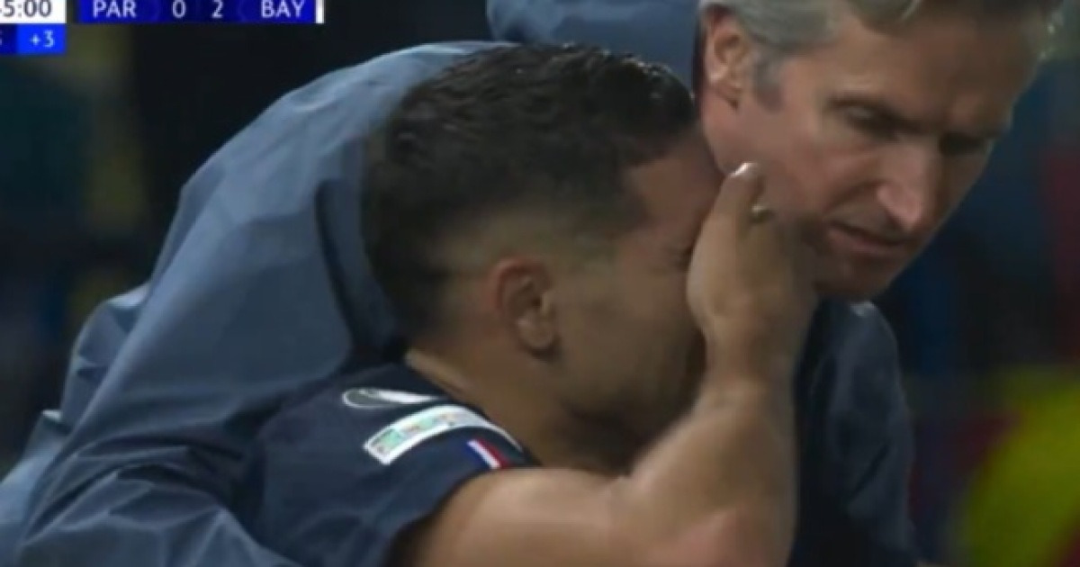 [UCL ISSUE] "너무 끔찍해 방송사가 리플레이 거부"...이강인 생일 축하 받고 살인 태클 당해, "최악의 태클" 비난 쏟아져