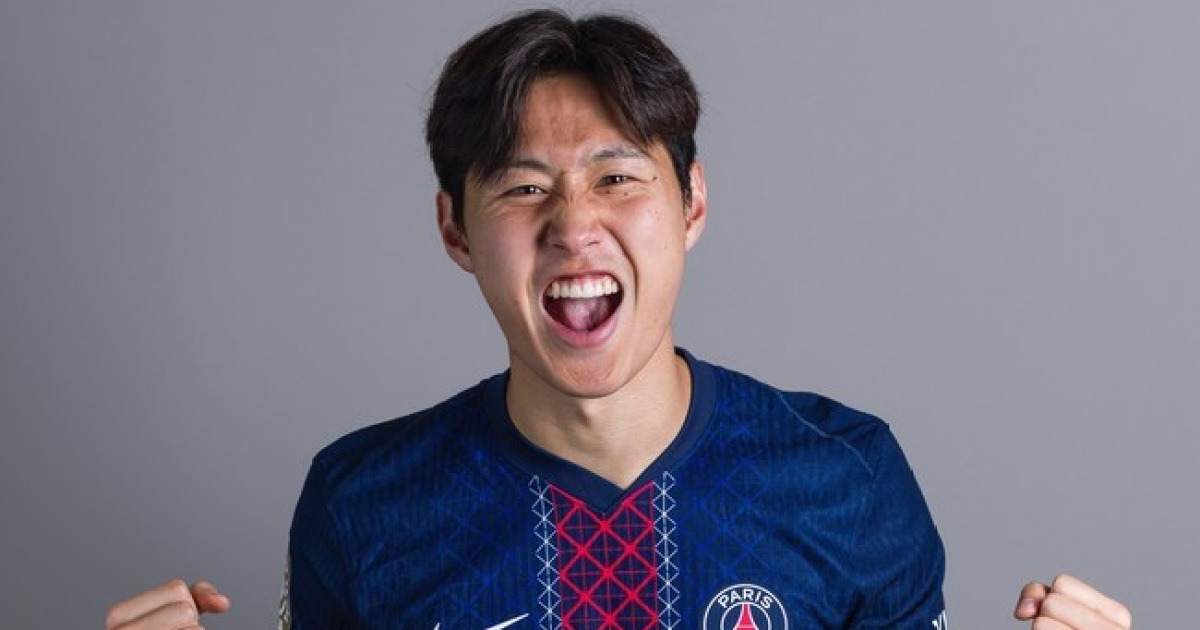 "이강인, 뮌헨전 PSG 최고 선수"...25분 만에 투입→펄스나인→우측 윙어, 키패스 7회+패스 성공률 100%+최고 평점