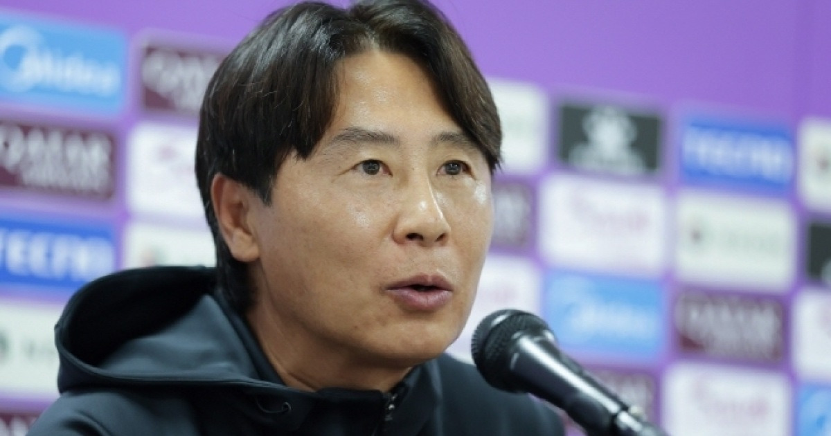 “수비적인 팀 상대로 계속 고전” 김기동 감독의 고민···“훈련과 미팅 통해 개선 노력 중이지만 ‘확실히 좋아진다’는 느낌 없어” [MK인터뷰]