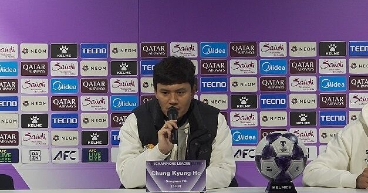 '아쉬운 수비 실책' 강원FC, 히로시마 원정에서 0-1 패배...정경호 감독 "세밀한 플레이 완성도 높여야"