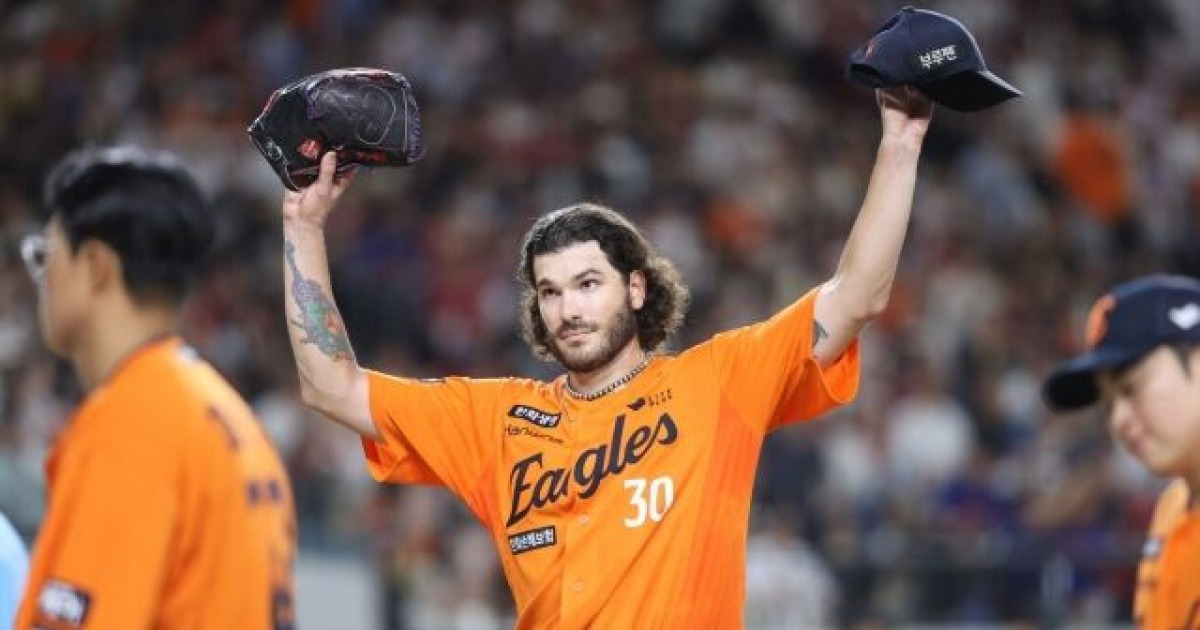 "메릴 켈리보다 더 압도적이었다" MLB.com도 폰세 ML 선발 투수 계약 예상, 그런데 韓 잔류는 왜 언급했나