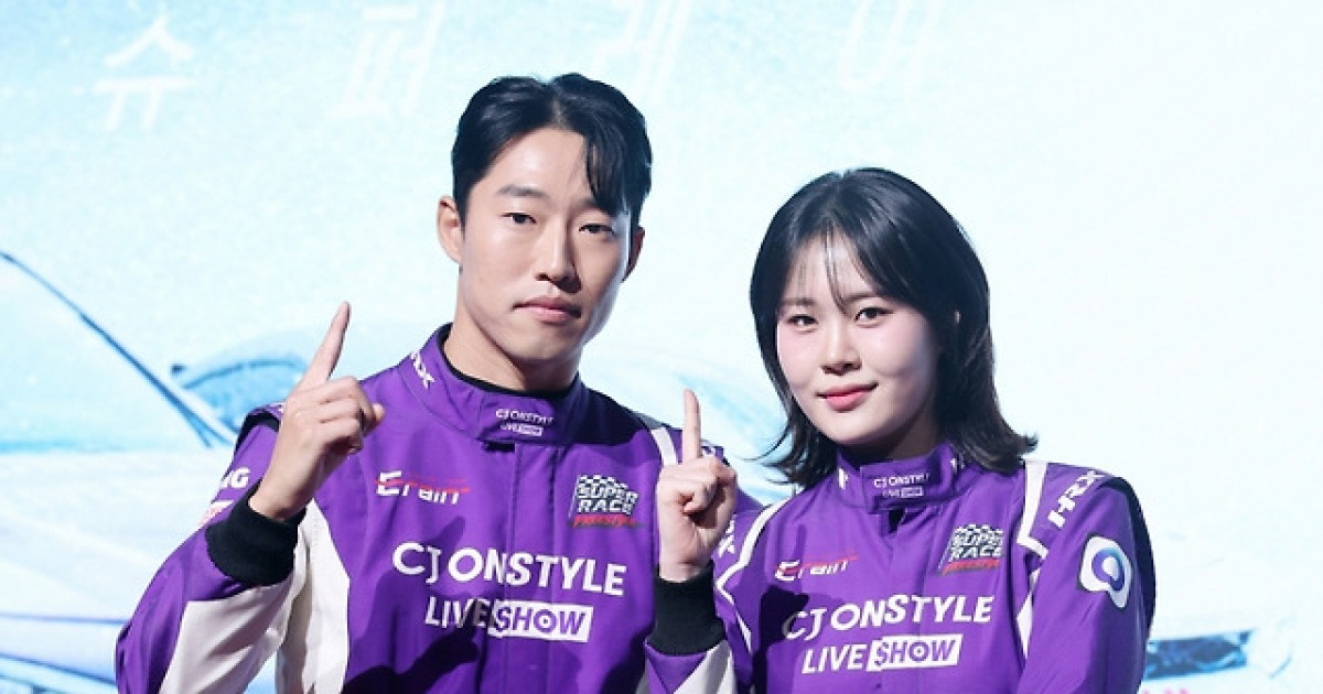 '슈퍼레이스' 엄지윤 "조진세·곽범 라이벌로 생각 안 해, 레이싱판에선 하수"