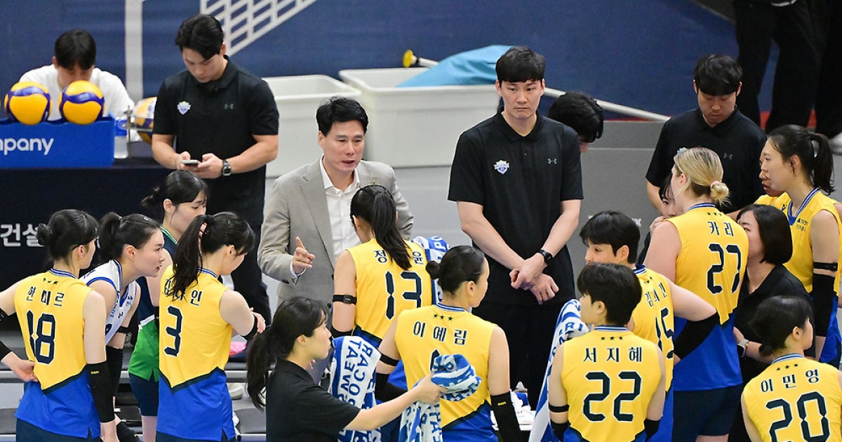 엄살이 아니라 진심, 1위팀 감독은 걱정이 많다…"내색 못하지만 체력 문제 신경 쓰여" [수원 현장]