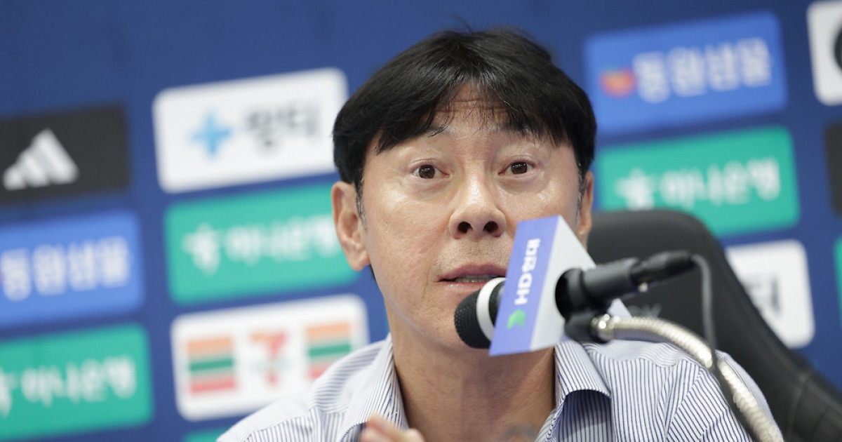 "신태용 복귀는 없다" 韓대표 후보였던 카사스, 인니 차기사령탑 후보 거론…포스텍-박항서도 등장