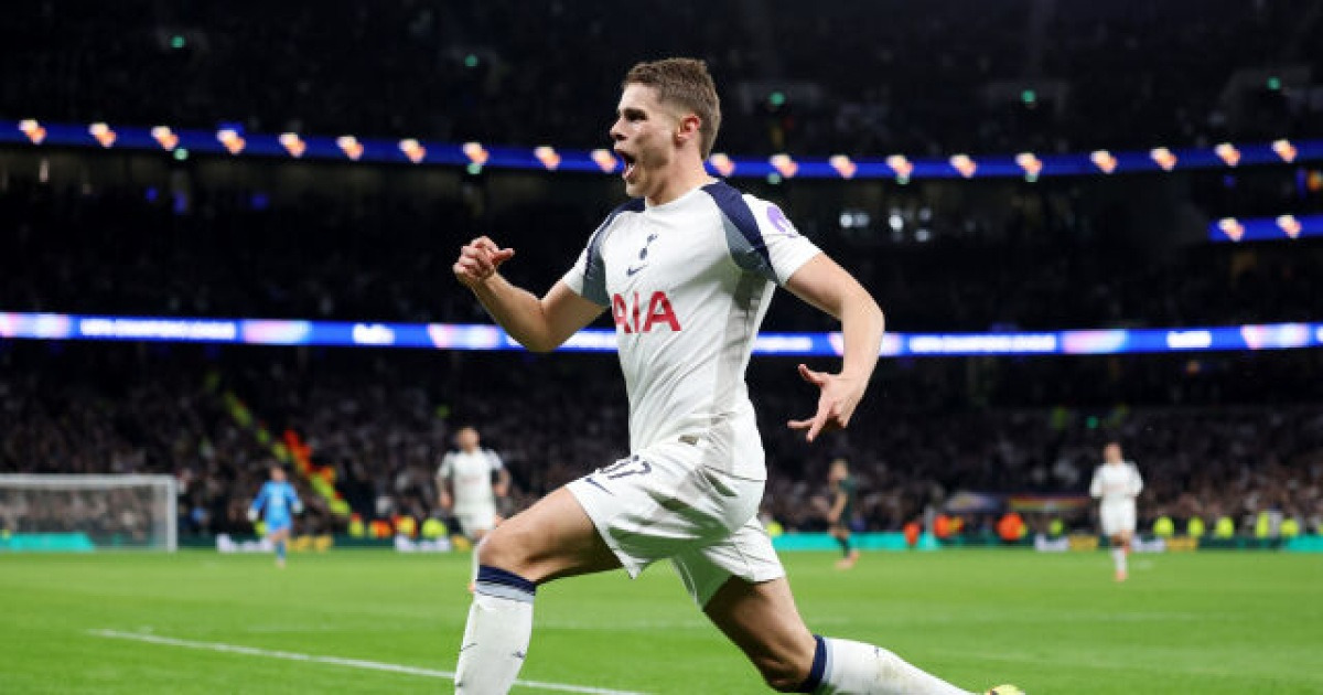 "달릴수록 더 많은 공간이 나타났다"…손흥민 푸스카스상 득점 재현 비결 "누구도 따라잡지 못했다"