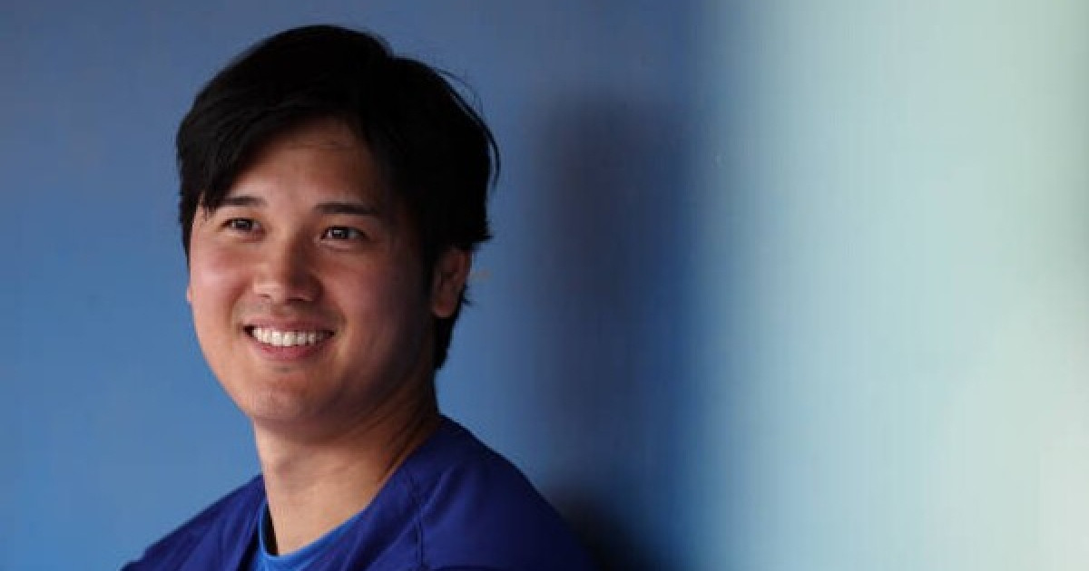 오타니, 슈퍼스타 맞아? '엄마는 아르바이트, 아내는 구형폰'…7억 달러의 사나이 가족의 믿기 힘든 검소함