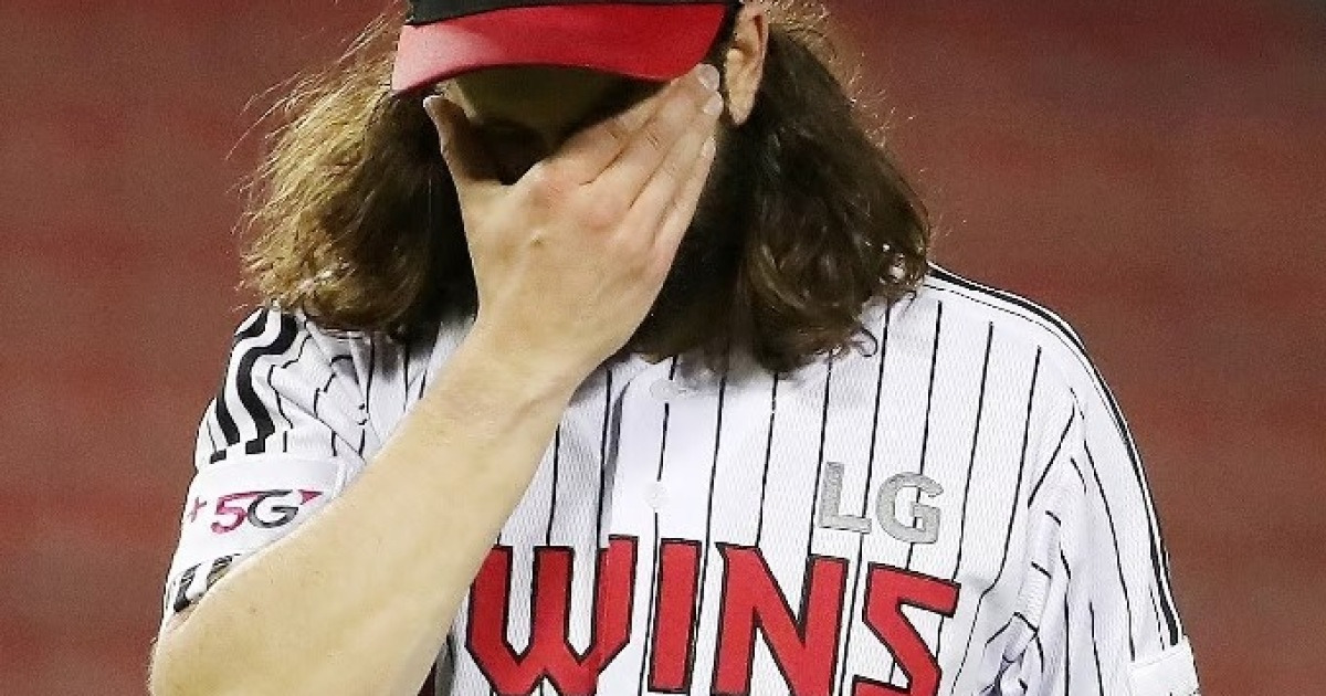 "솔직히 한국 가기 싫었다"→LG와 6년 동행→눈물의 이별→ML 복귀...잠실 예수, 올해도 '무적 신세' 못 피하나? ARI 40인 로스터 제외