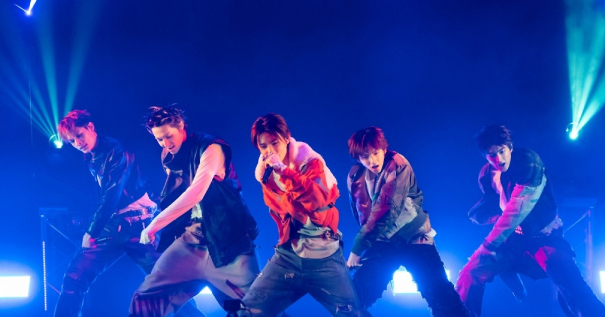 BTS 섰던 그 자리에! 코르티스 첫 일본 쇼케이스 대성황