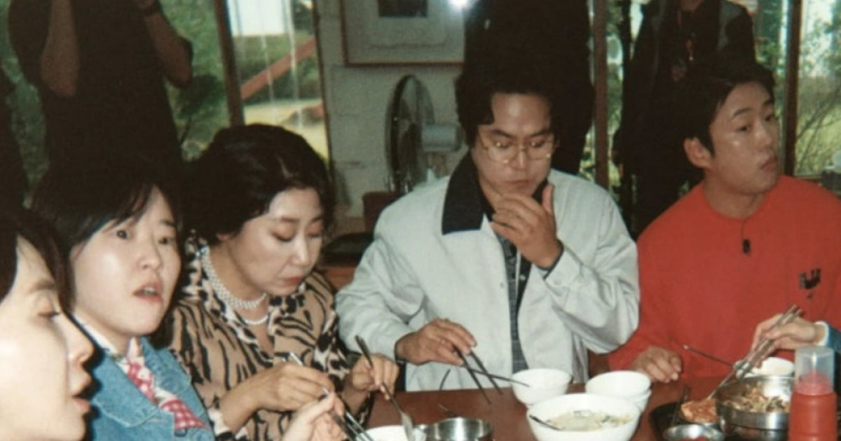 혜리 있고 류준열 없었다…'응팔' 10주년, 배우들 한 자리에 모여