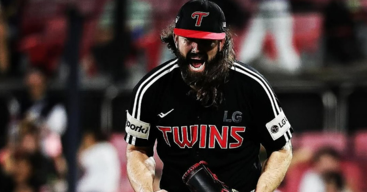 전 LG 투수  캘리, ML 애리조나서 방출…한국으로 돌아갈지 관심