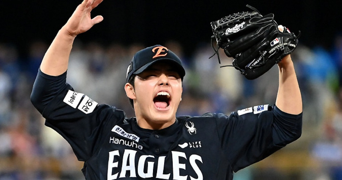 19년만의 한국시리즈 보낸 감독에게 책임론? '조류동맹' 형제팀 역사를 보라...로이스터 버린 롯데 어떻게 됐나 [SC시선]