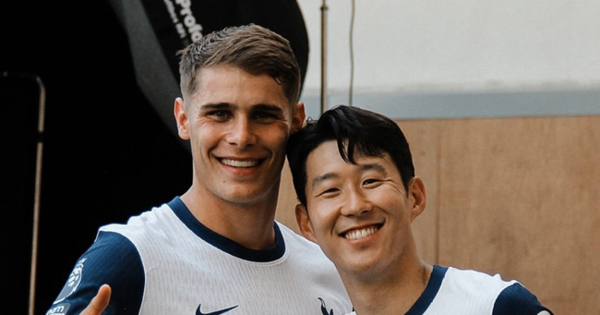 ‘캡틴 손흥민 연락’ 자랑한 반 더 벤…“흥민이 형이 문자로 제 골 칭찬해 줬어요”