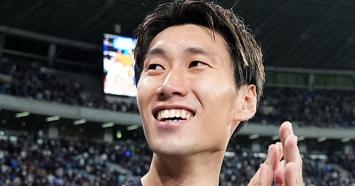 「大歓声で日本列島再び選出」「公式」正式発表…「得票率30.5％」鎌田がクラブの月間最優秀選手に2年連続選出