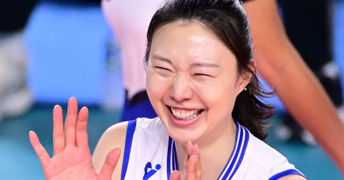 여자배구 현대건설 양효진, V-리그 역대 첫 8000득점 돌파