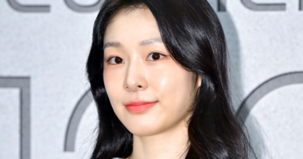 김연아, 은퇴 후 ‘야식’ 입문..“최애=치킨+떡볶이, 이래서 먹는구나”  (‘편스토랑’)[순간포착]