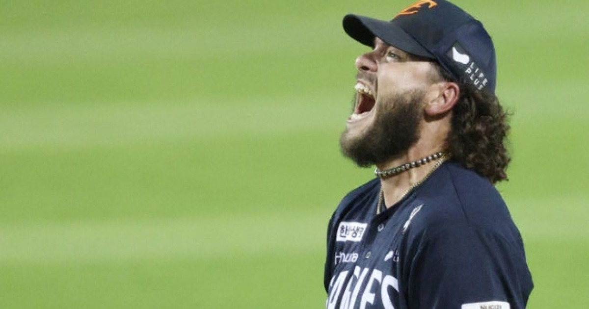 '최소 220억 이상' 폰세 ML 러브콜에도 손혁 단장 의지 확고했다 "금액·정성 총동원, 최선 다하겠다"