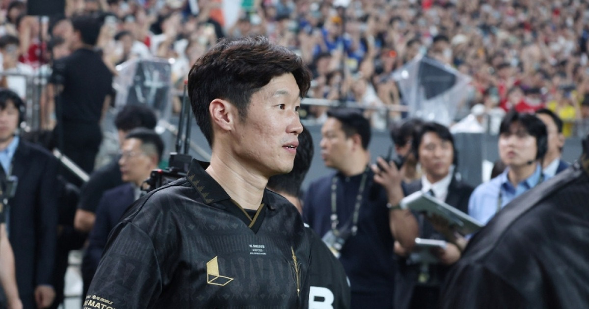 박지성 작심발언 "A매치 관중 추락, 대표팀 경기력만의 문제 아니다"