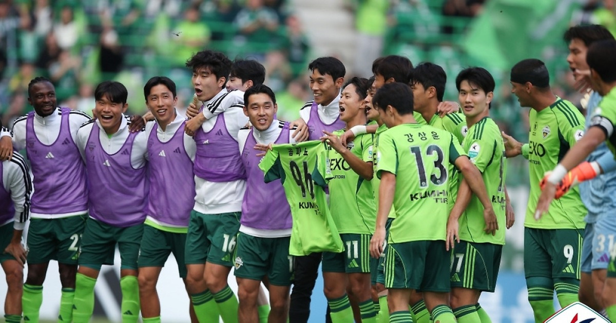 '라데시마 대관식' 전북, 이승우 벤치+박재용 최전방…'2위' 대전, 마사+유강현 공격라인 가동 [K리그 현장라인업]