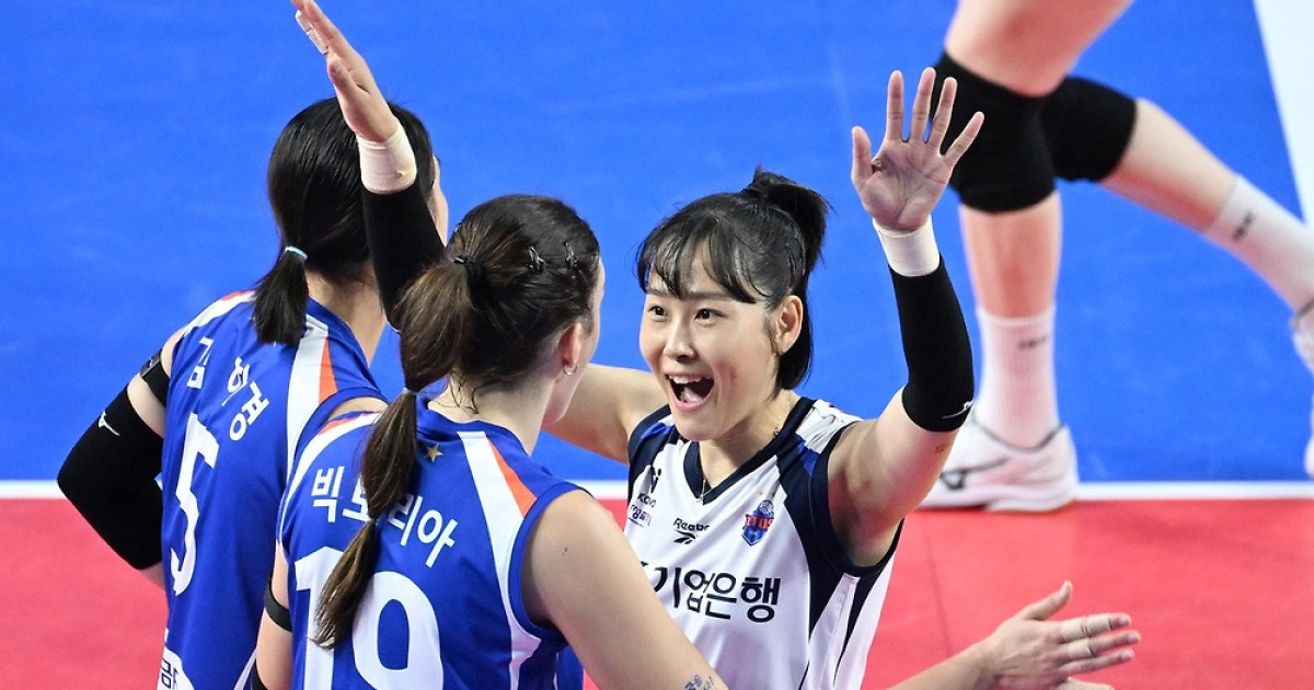 프로배구 '철인' 여오현 코치, '최리' 임명옥에 "자랑스럽다"