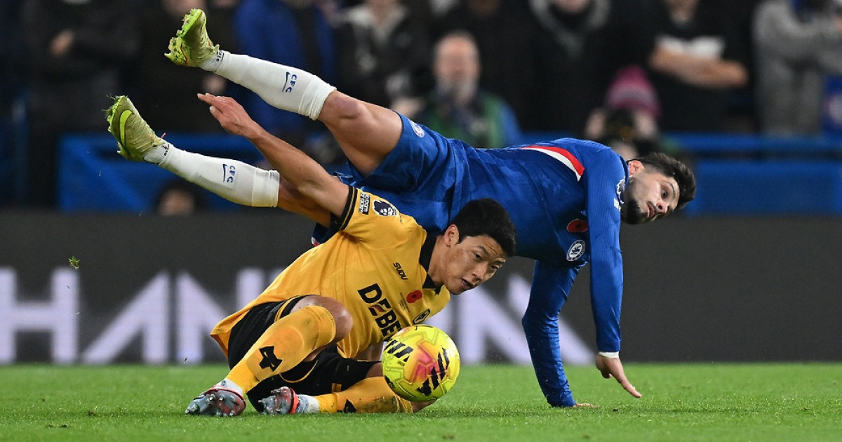 황희찬 빠른 발로 70분 내내 수비만 했다…'역대 최악의 팀'울버햄튼, 첼시에 0-3 참패, 개막 11경기 무승