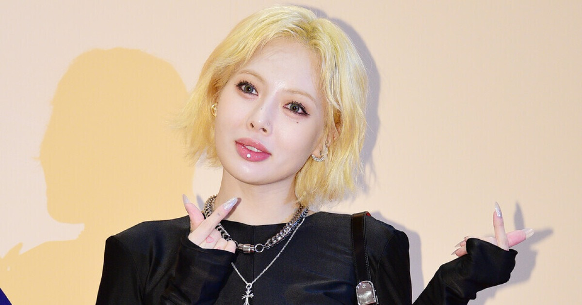 현아, 마카오 공연 도중 의식 잃고 실신…"프로답지 못해 미안해"