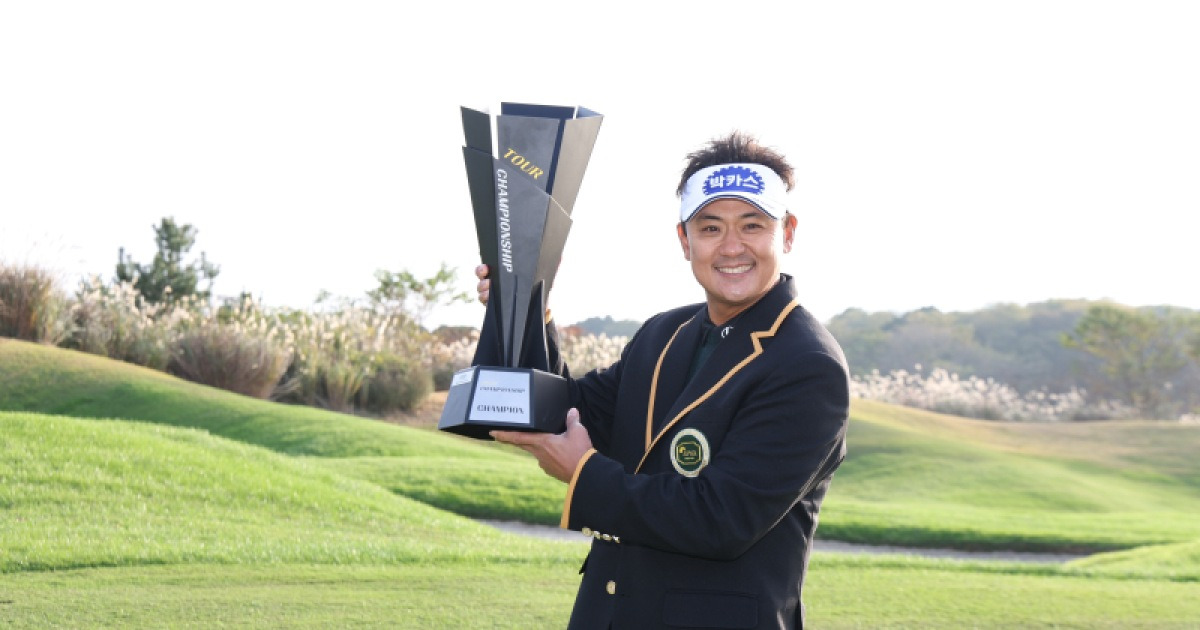 박상현 20년 만에 40대 시즌 2승 달성, 황유민 4차 연장서 우승...윤이나 행운의 첫 '톱10' [종합]