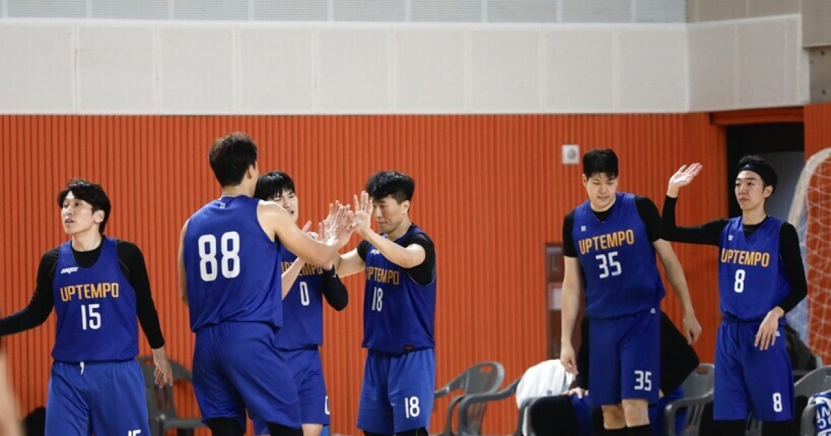 [디비전리그] 조용준·방덕원 존재감 과시! 업템포, PIVOT 완파하고 결승 선착