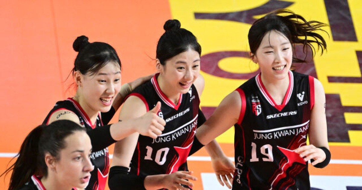 시마무라 꽁꽁 묶었다...정관장, 페퍼 '구단 최다' 4연승 저지하고 꼴찌 탈출 성공 [MD대전]