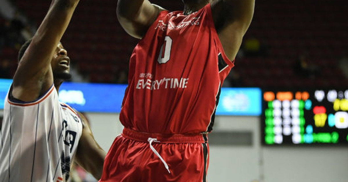 '오브라이언트-아반도 맹활약' 정관장, 현대모비스 꺾고 단독 1위 탈환