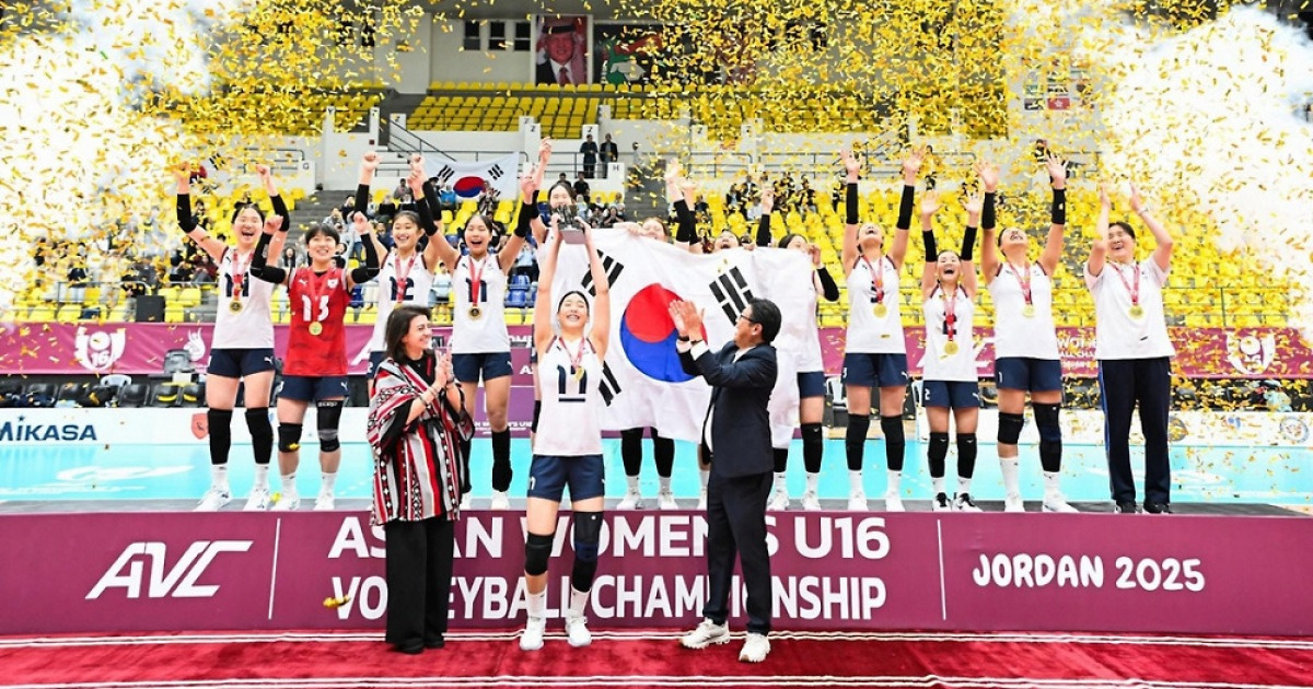 여자 U16 배구, 대만 꺾고 아시아선수권 역대 첫 우승... 손서연 MVP·아웃사이드히터상 '독식'