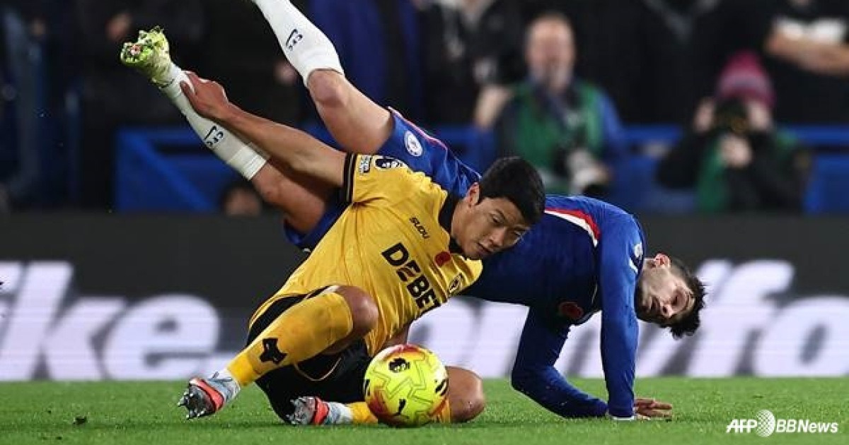 '70일 침묵' 황희찬 최악의 상황, '11경기 무승+강등 위기' 부진 끝이 안 보인다... 울버햄튼, 첼시전 0-3 대패