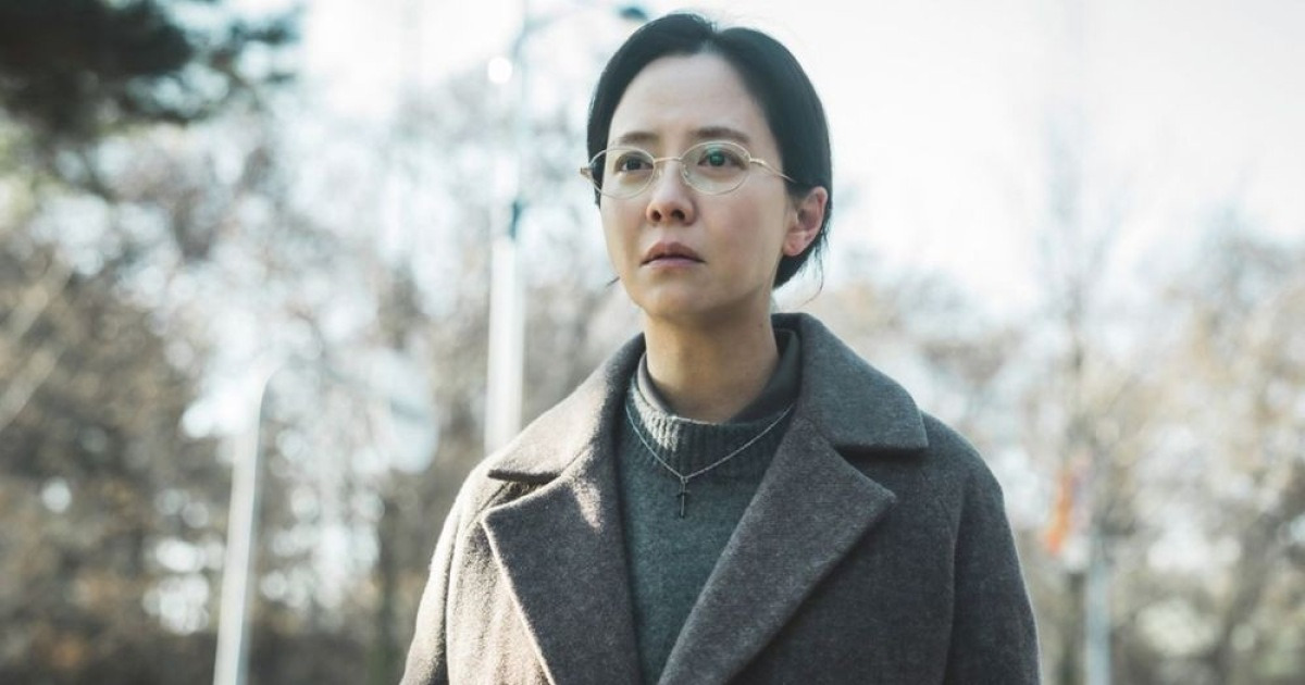 행운과 불행의 섬뜩한 연결고리…우리의 욕망을 꼬집는 영화 ('구원자')