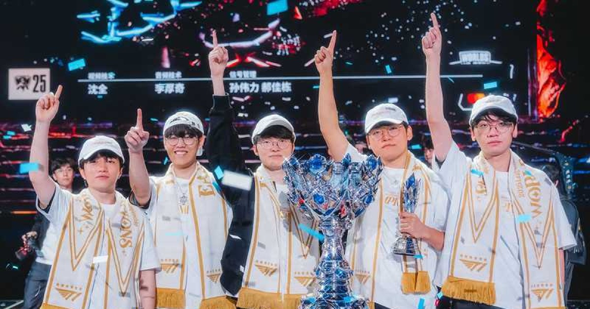 롤드컵 3연속 우승 T1, LoL e스포츠 새 역사 썼다