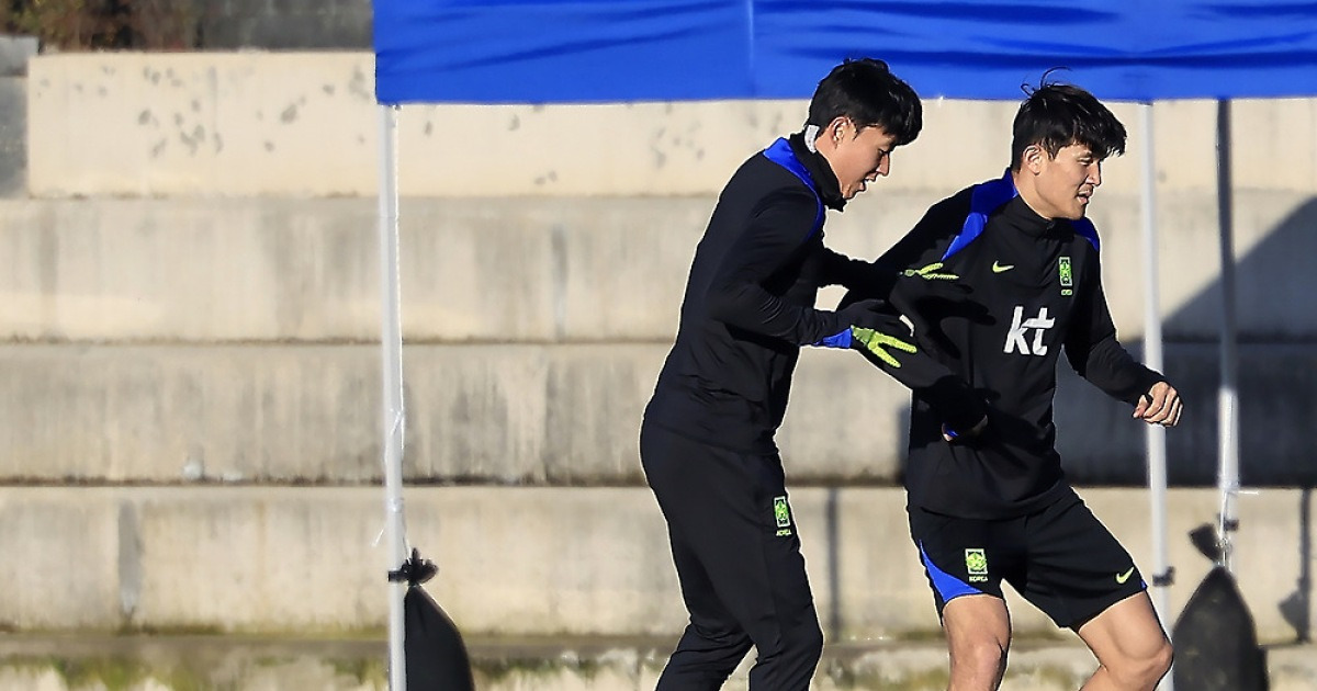 손흥민·김민재, 밝은 표정으로 천안서 첫 훈련 소화…이강인은 내일 합류