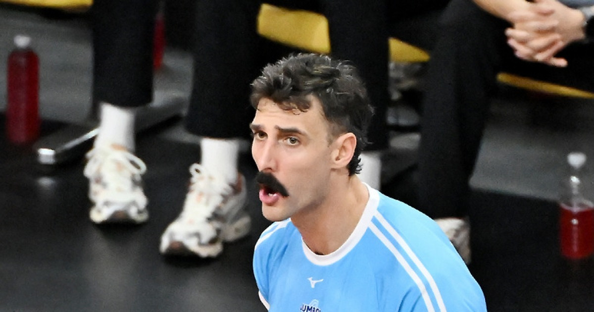 비행기 없어? 대한항공이 버스타고 '부산 원정' 갔다고? 도대체 왜