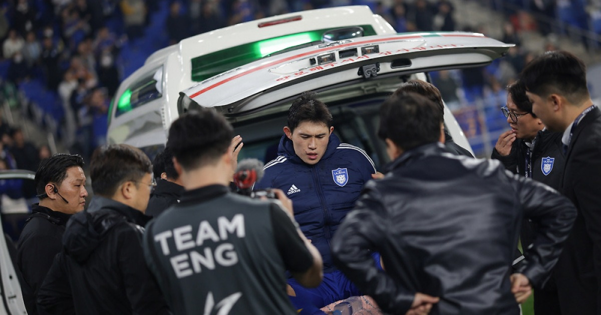 울산 공식확인! '눈물' 이동경, 오른쪽 10번 갈비뼈 골절→최소 4주 이상 회복 필요…홍명보호 '또또' 악재, 소집 끝내 불발