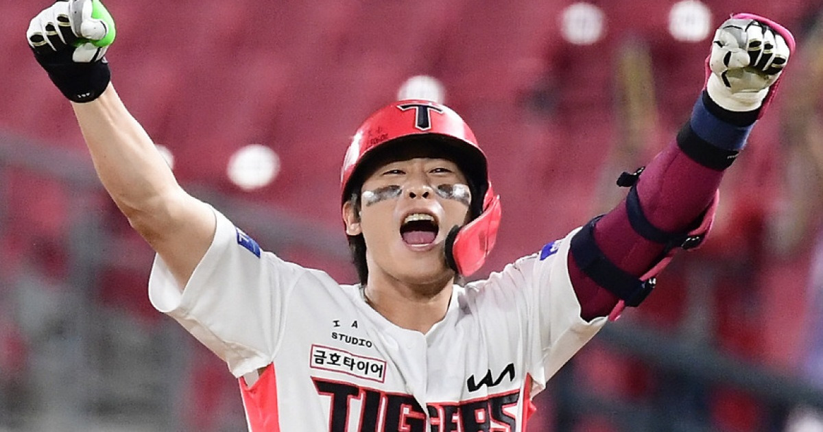 4파전? 2파전? 경쟁 붙었다, 'FA 최대어' 박찬호 행선지, 북쪽일까 동쪽일까…출발선 최소 50억 → 어디까지 치솟을까 [미야자키포커스]