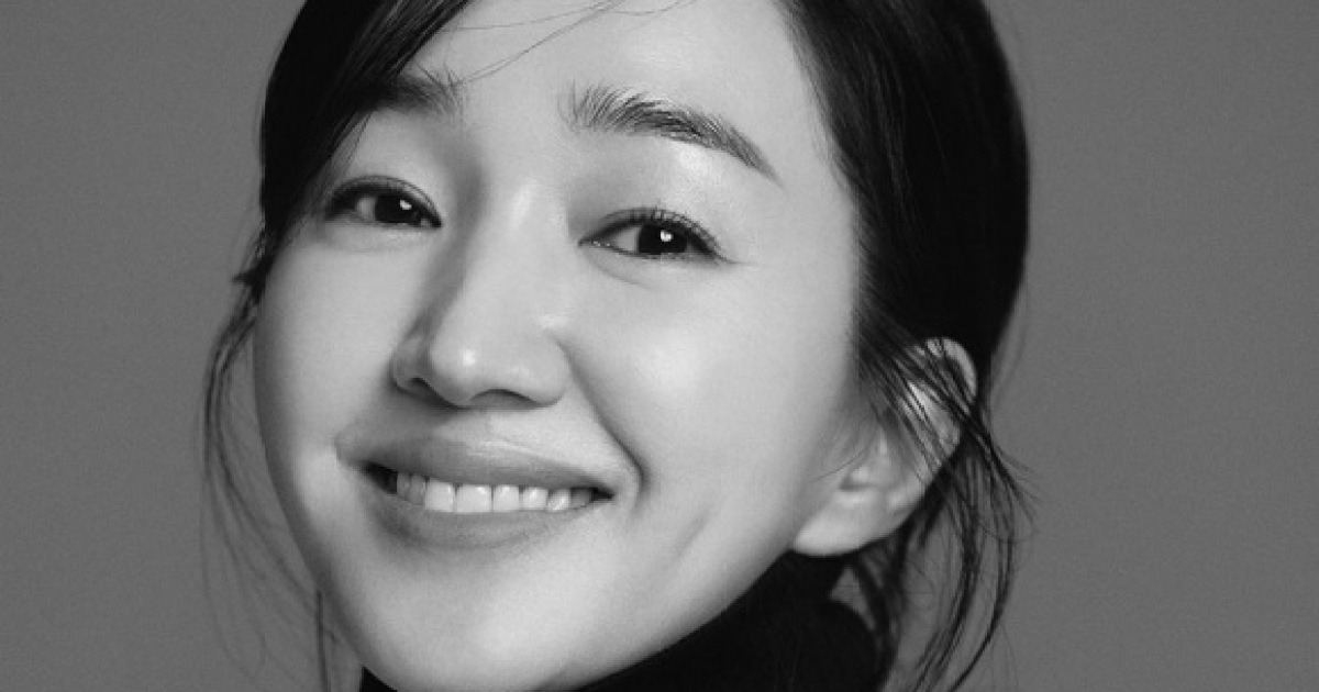 수애, 송지효와 한솥밥…넥서스이엔엠 전속계약