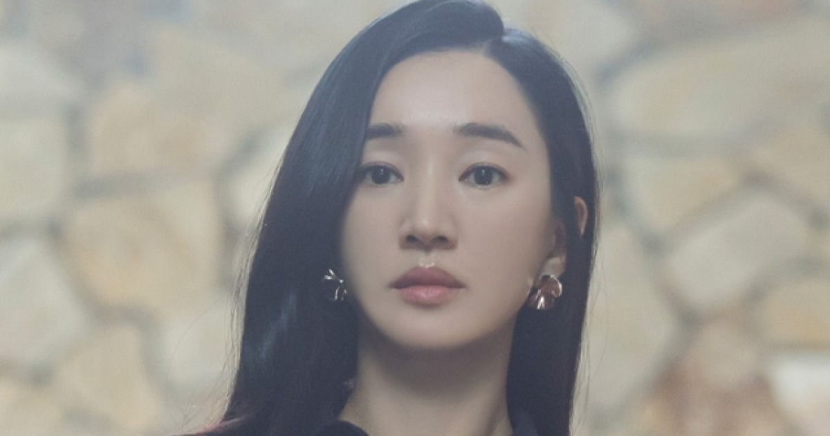 "배우로서 깊어진 모습 보여줄 것" 새 둥지 튼 수애, 송지효와 한솥밥