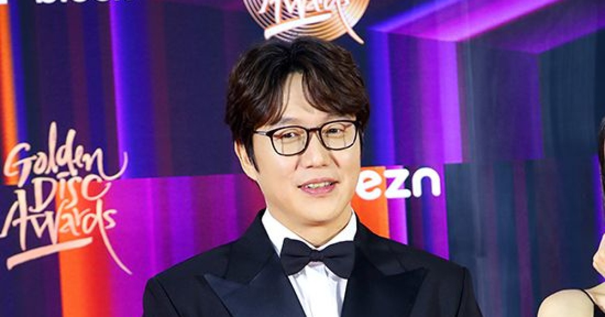 성시경, 전 매니저 배신 딛고 무대 위로 [ST이슈]